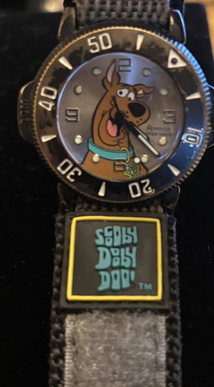 Vintage 90s ARMITRON Scooby Doo Watch Nylon Strap 2100/150 Quartz 31 mm